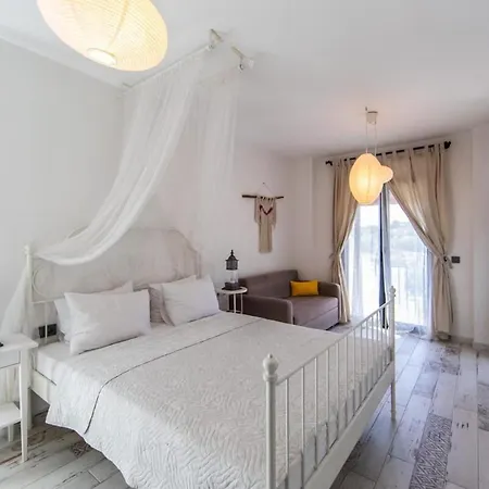 With Private Pool & Garden 빌라 Yakakoy (Bodrum)